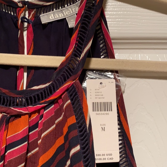 Daniel Rainn Halter -Size S NWT - Picture 2 of 5